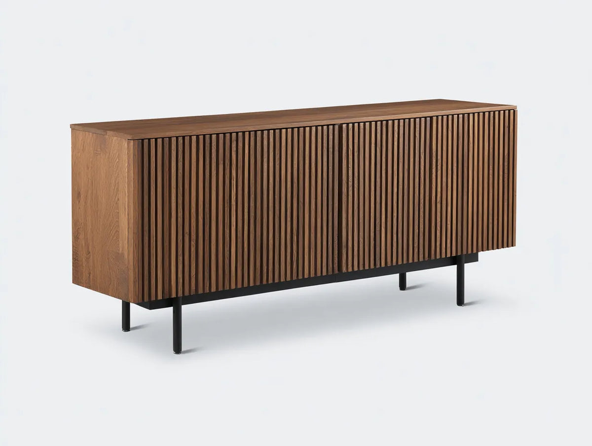 Credenza sala da pranzo 180×42×78 cm in legno marrone e nero - frontale scanalato con contenimento